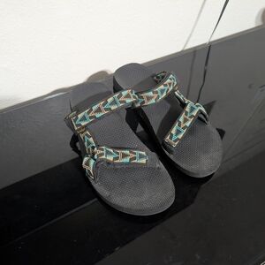 Teva Sandals Womens Universal Blue Aztec Geometric Turquoise Outdoor Size 10
